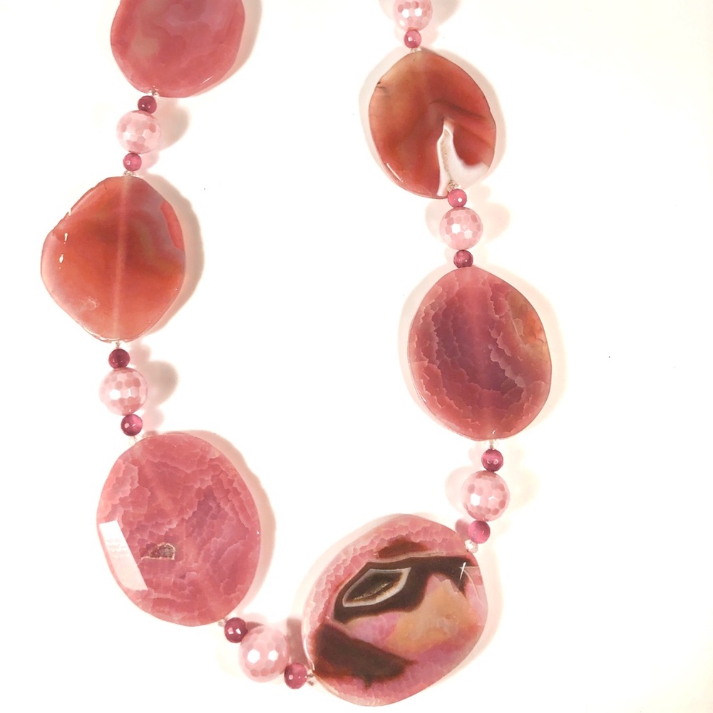 The real deal Designer Glass and stone necklace Pink shades.